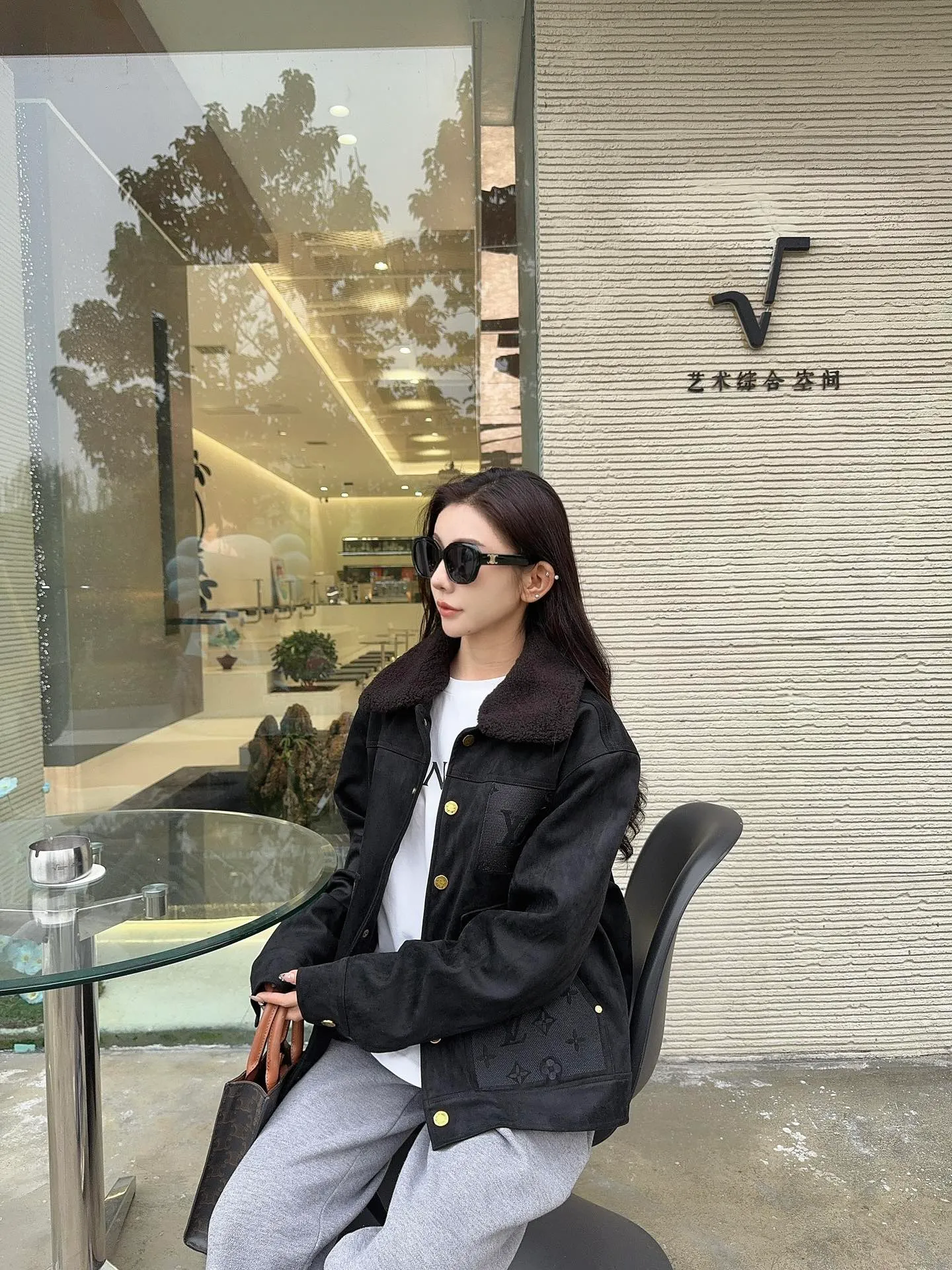 Model picture